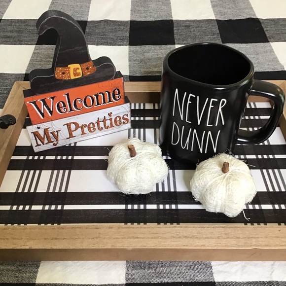 NWT🖤☕️Rae Dunn “Never Dunn” Black Mug & Tea Towel - Picture 10 of 10